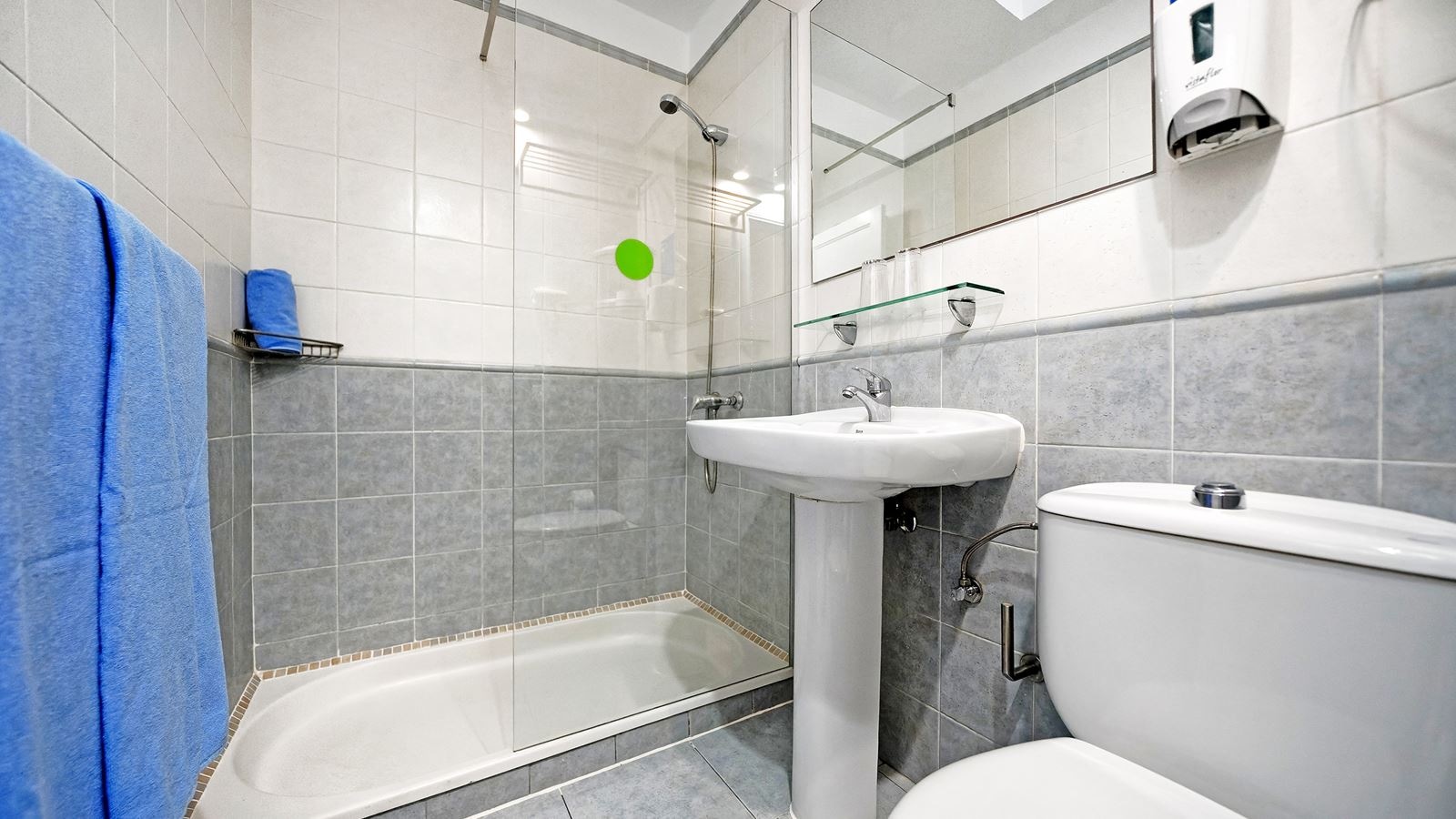 rooms-bungalow-pool-view