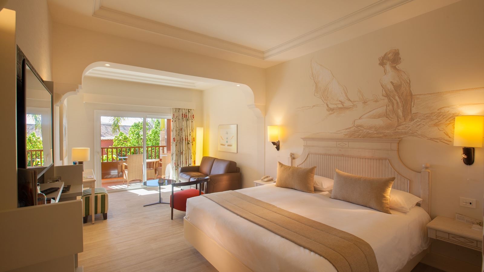 rooms-double-standard-balcony-pool-view