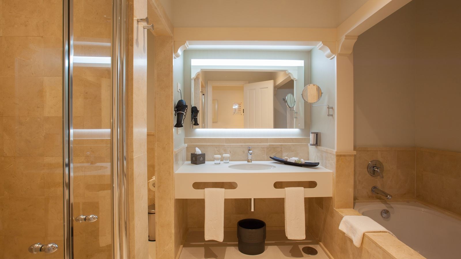 rooms-double-standard-sea-view-balcony