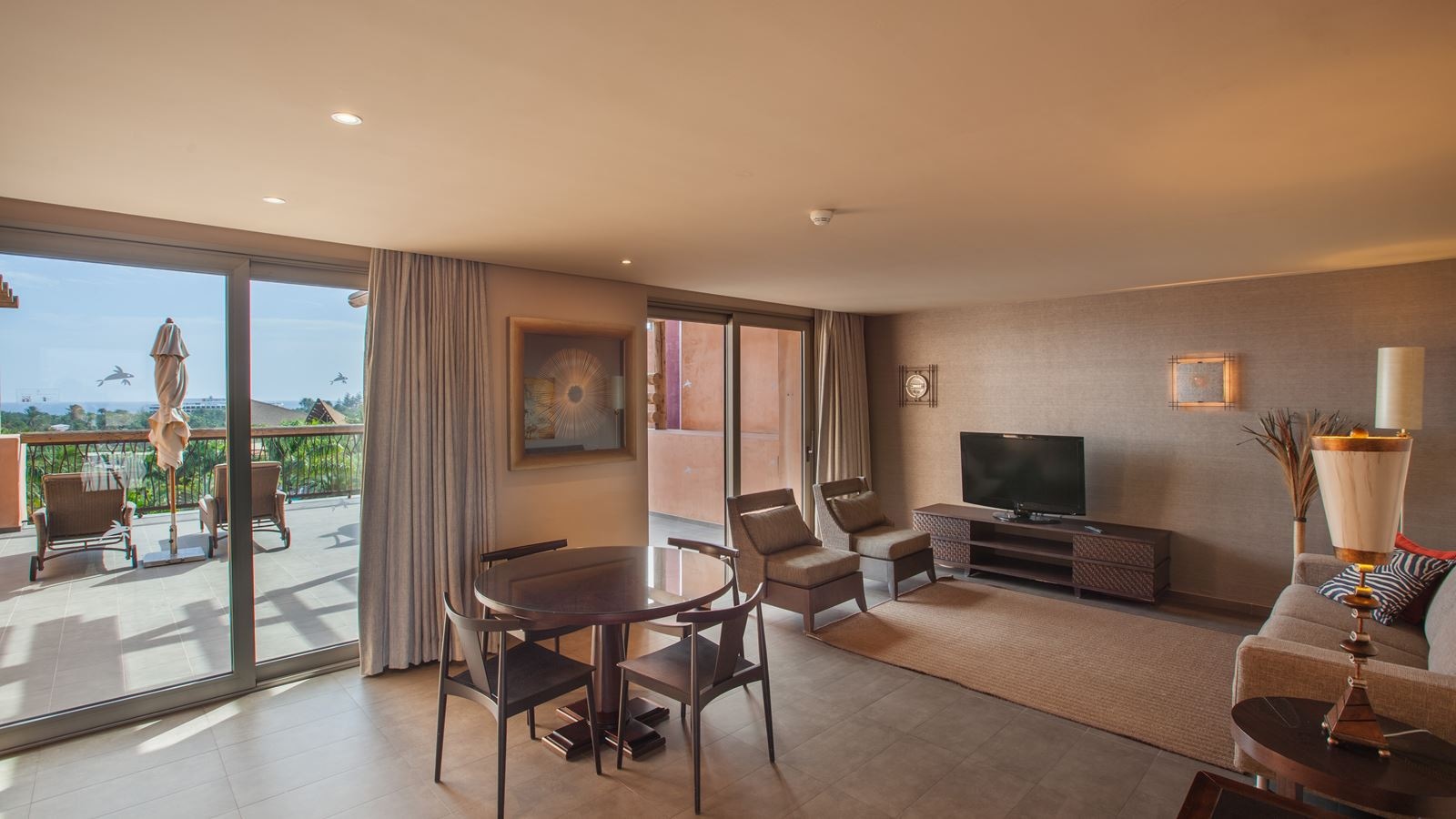 rooms-ses-senior-suite-unique-with-terrace