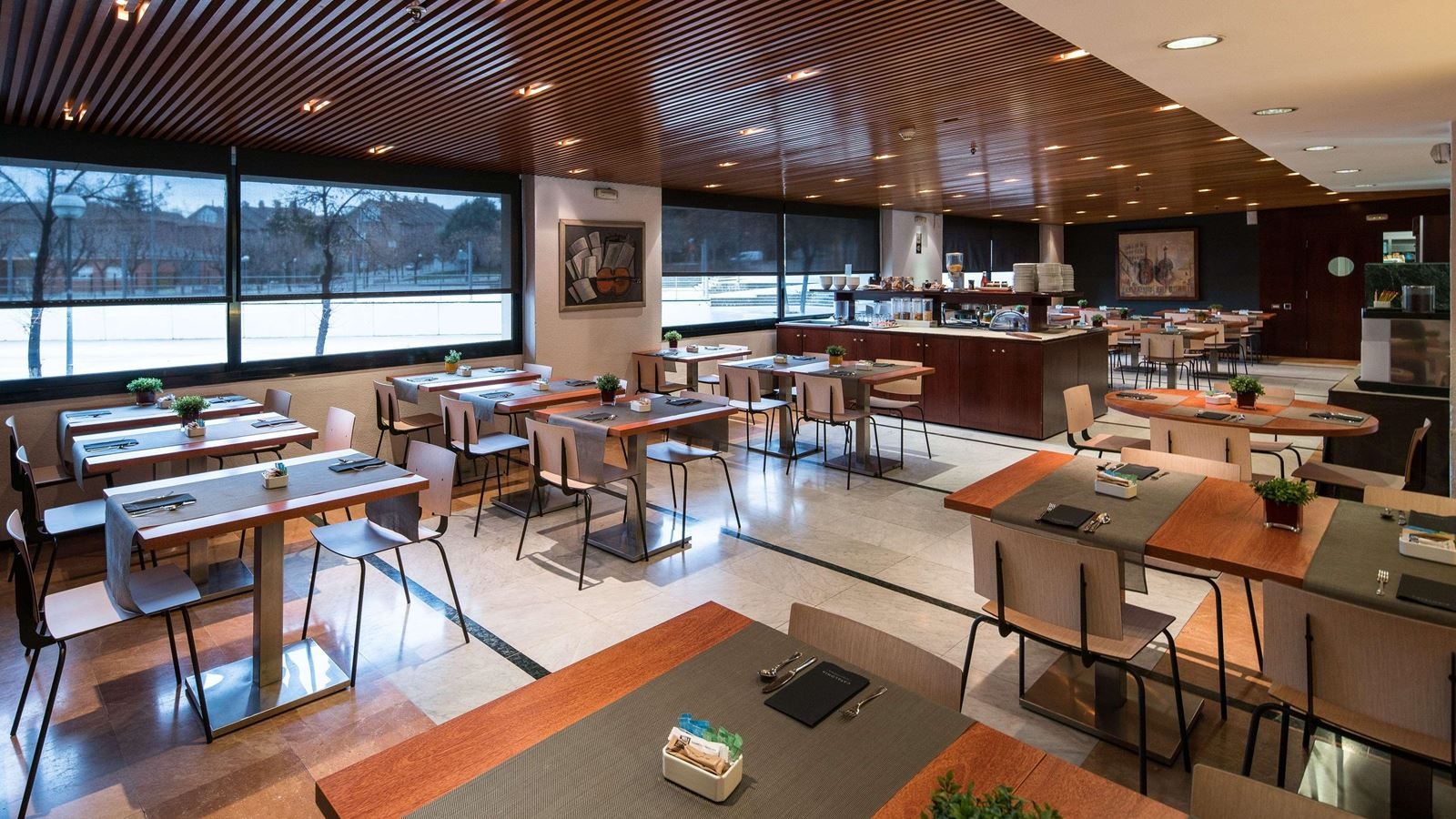 restaurants-restaurants