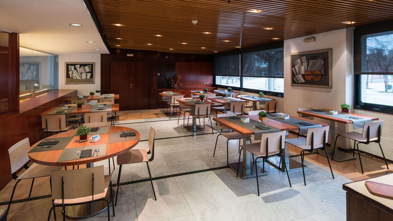 restaurants-restaurants