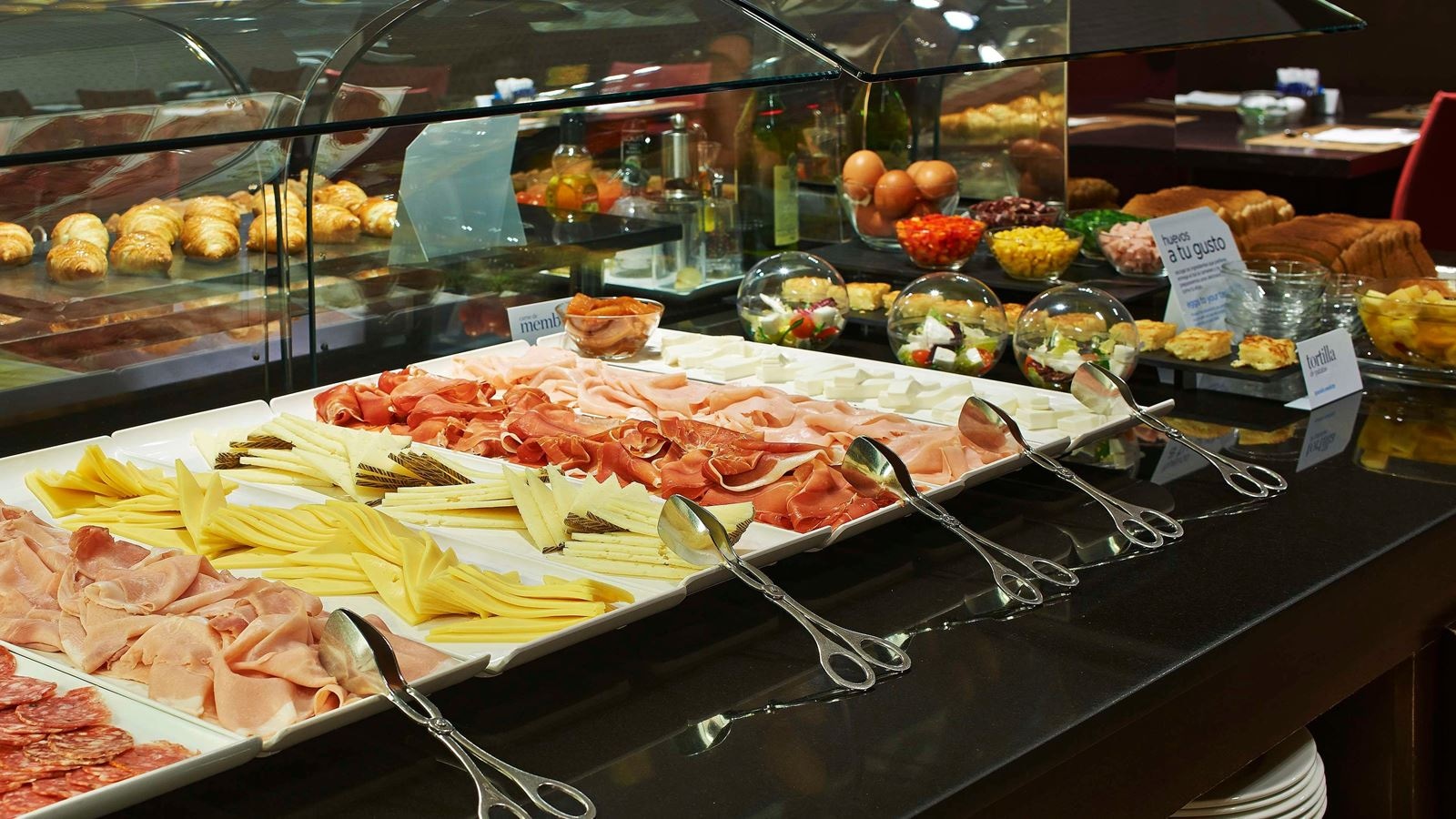 restaurants-restaurants