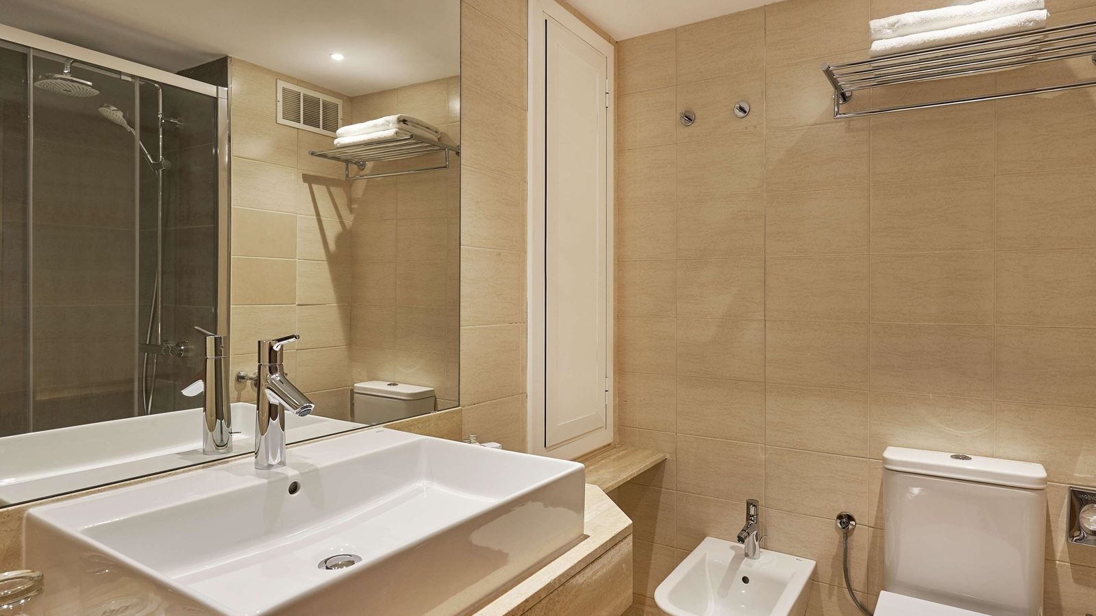 rooms-junior-suite-with-terrace