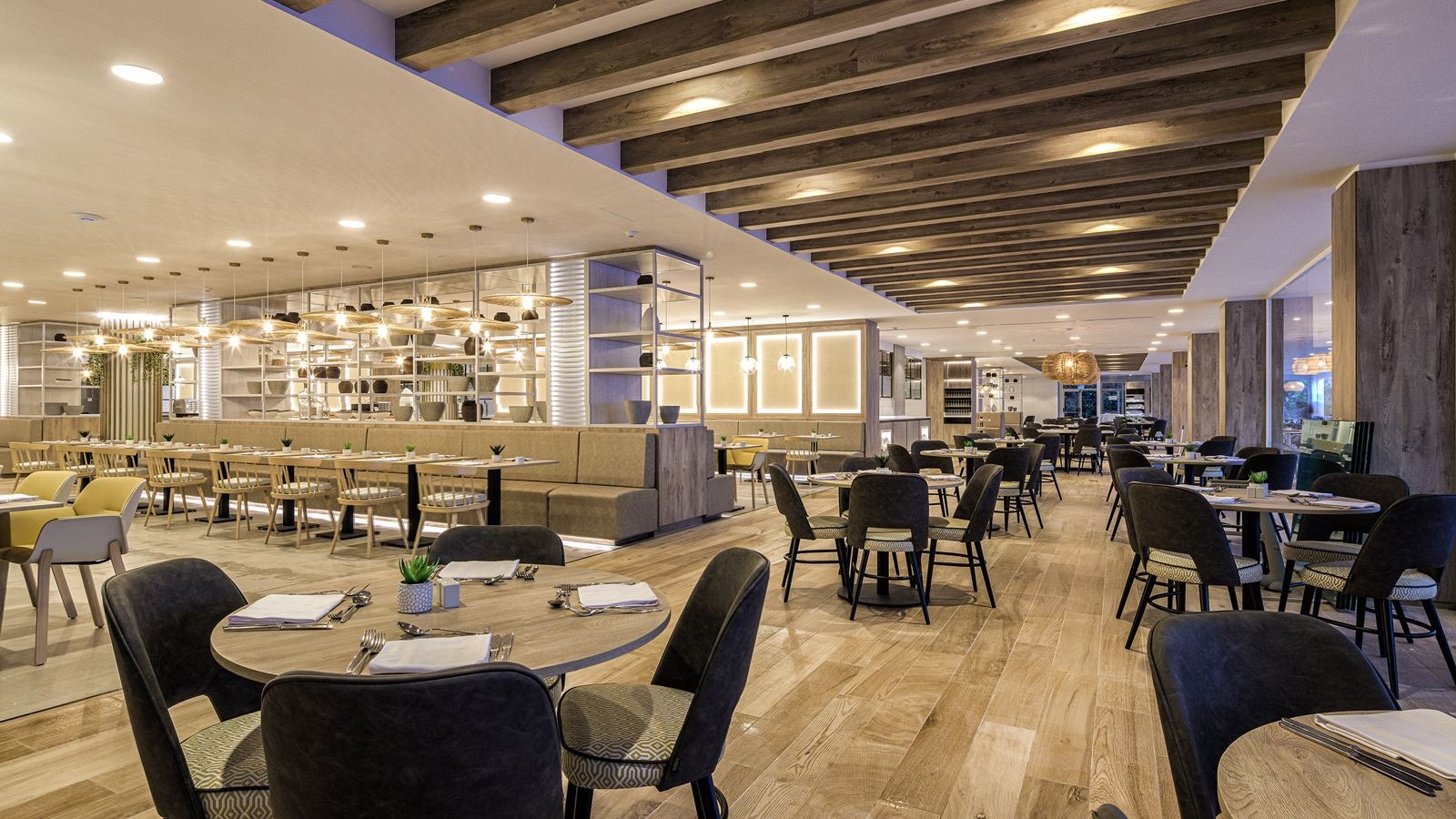 restaurants-food-market