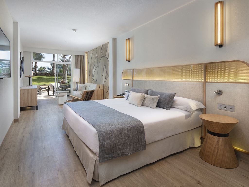 rooms-junior-suite-garden-view