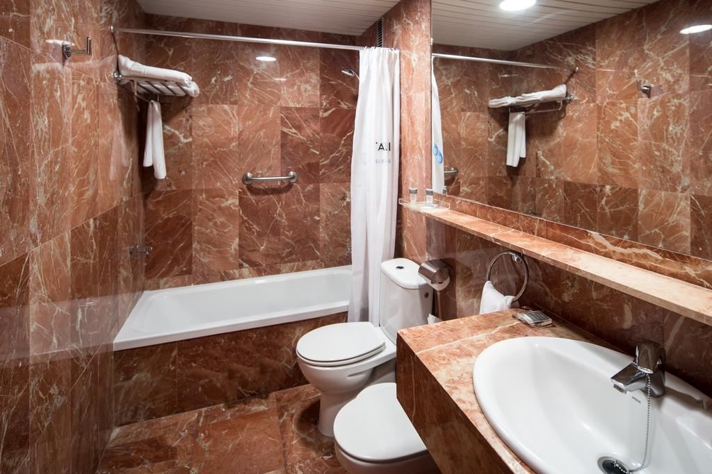 rooms-family-room-premium