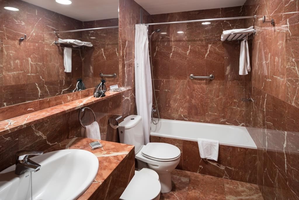 rooms-family-room-premium