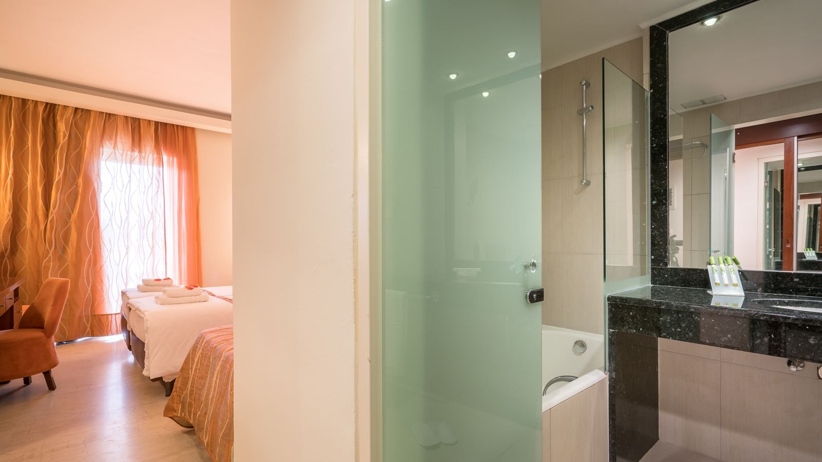 rooms-standard-room-private-pool