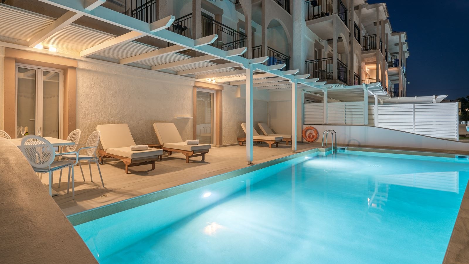 rooms-suite-private-pool