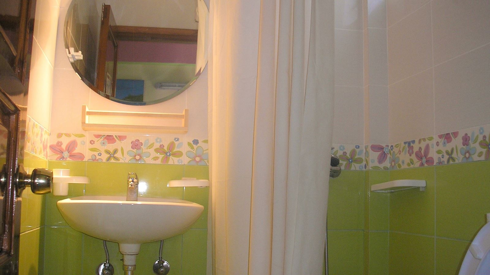 rooms-single-standard