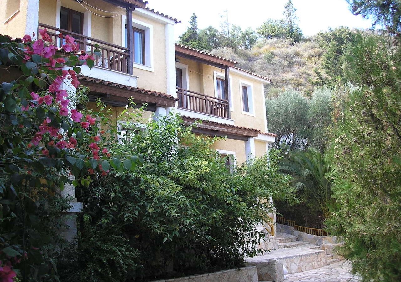 rooms-studio-with-kitchenette