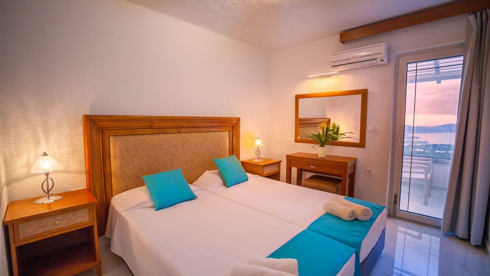 rooms-two-bedroom-maisonette-villa-with-private-swimming-pool