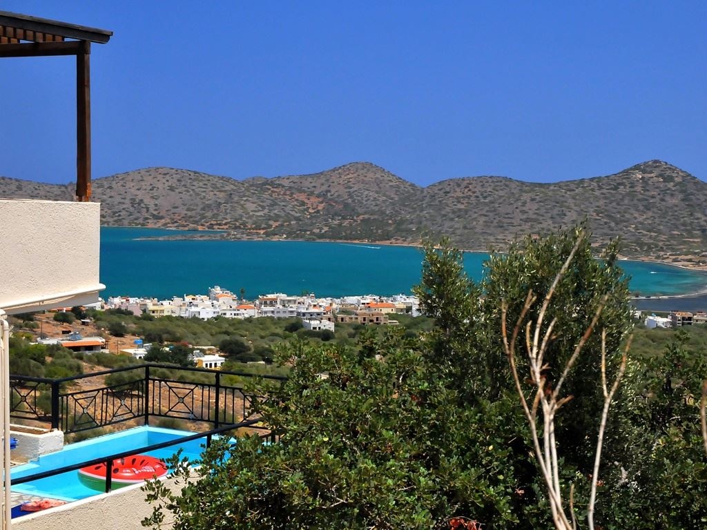 rooms-two-bedroom-maisonette-villa-with-private-swimming-pool