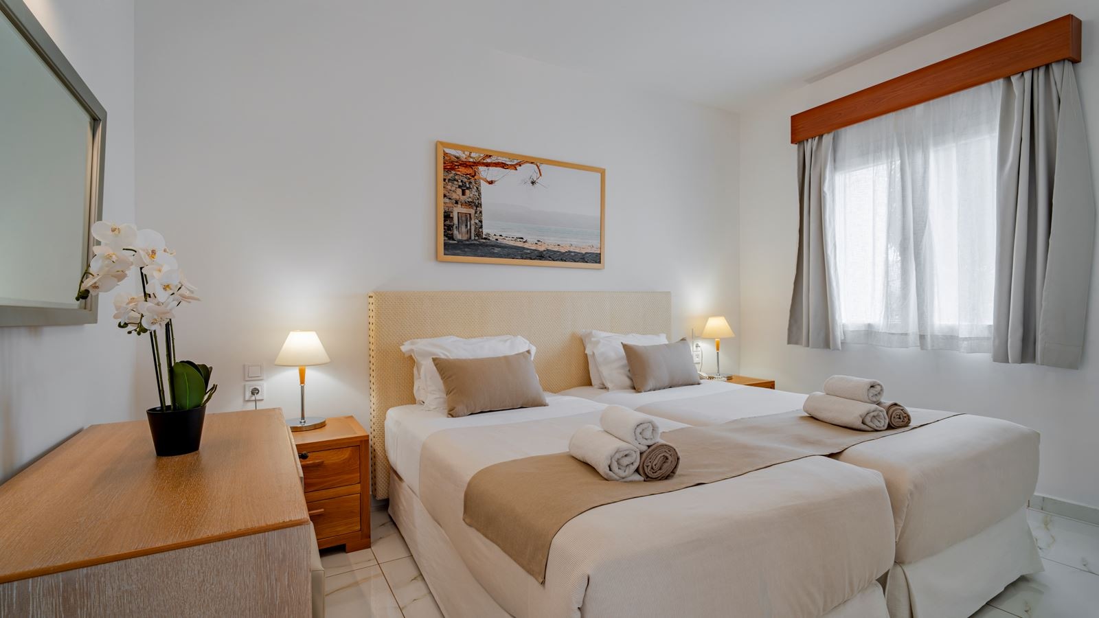 rooms-grand-two-bedroom-family-apartment