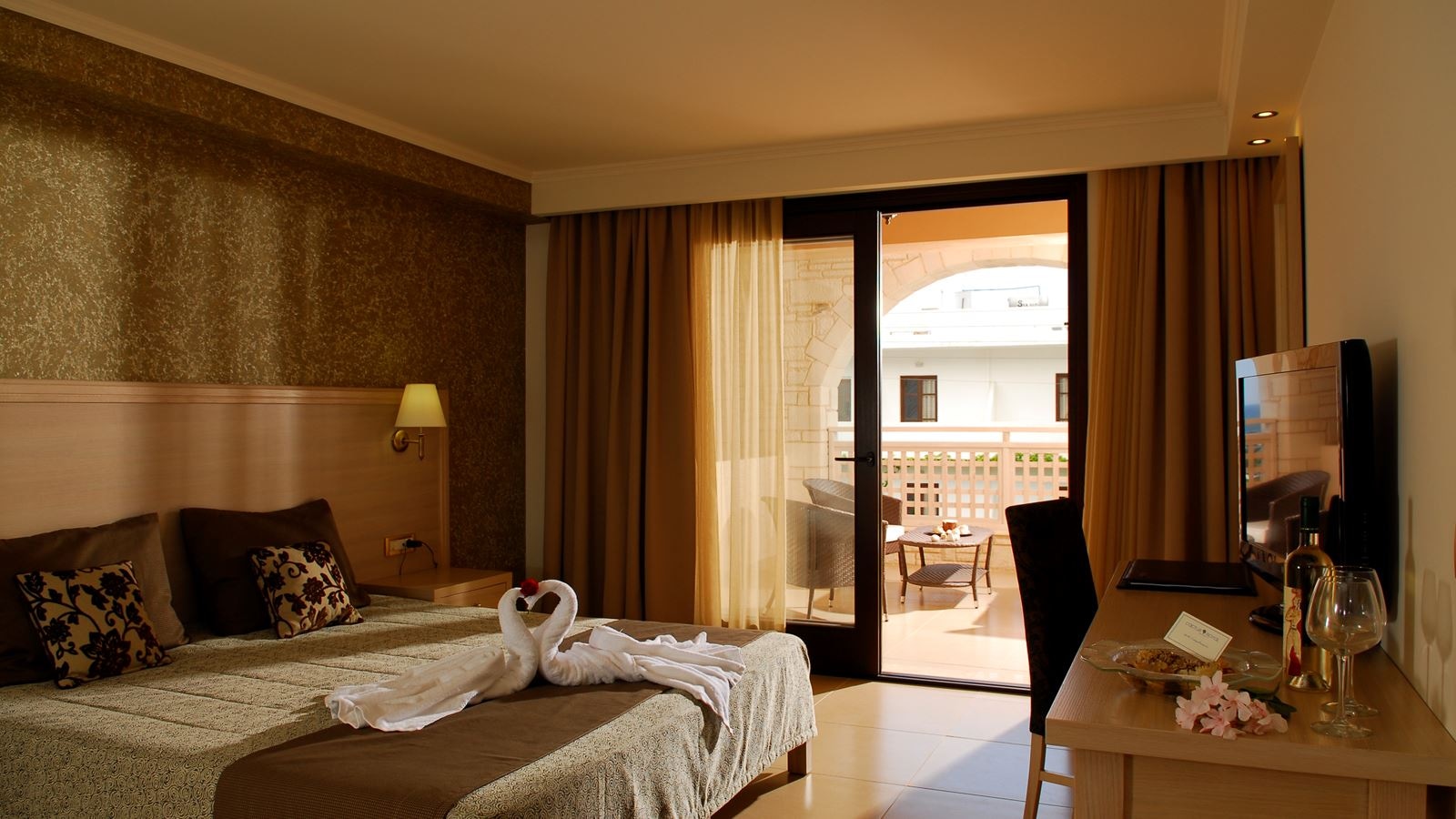 rooms-room-double-balcony-or-terrace