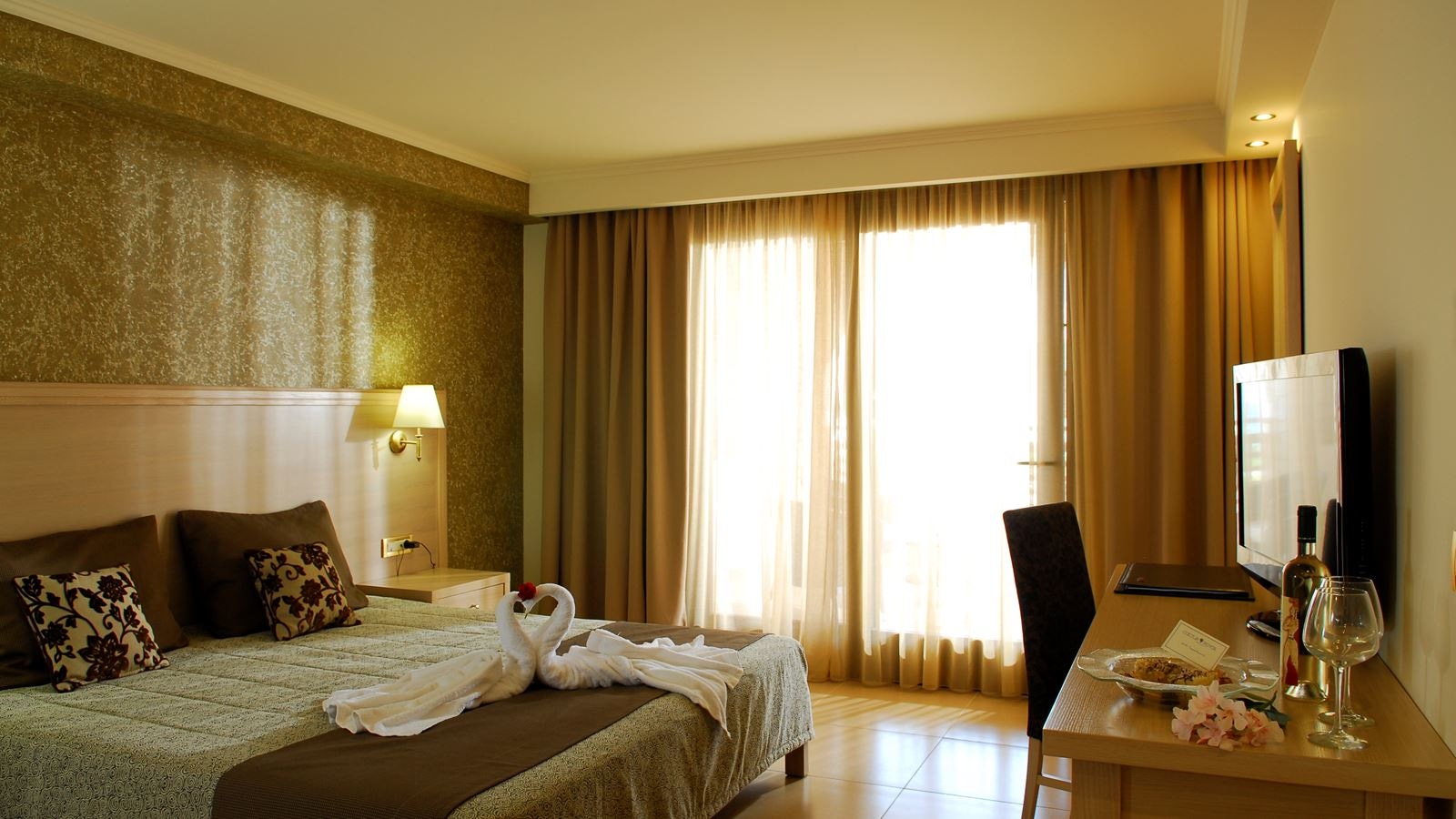 rooms-room-single-balcony-or-terrace