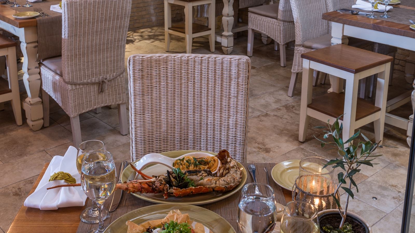 restaurants-elia-restaurant