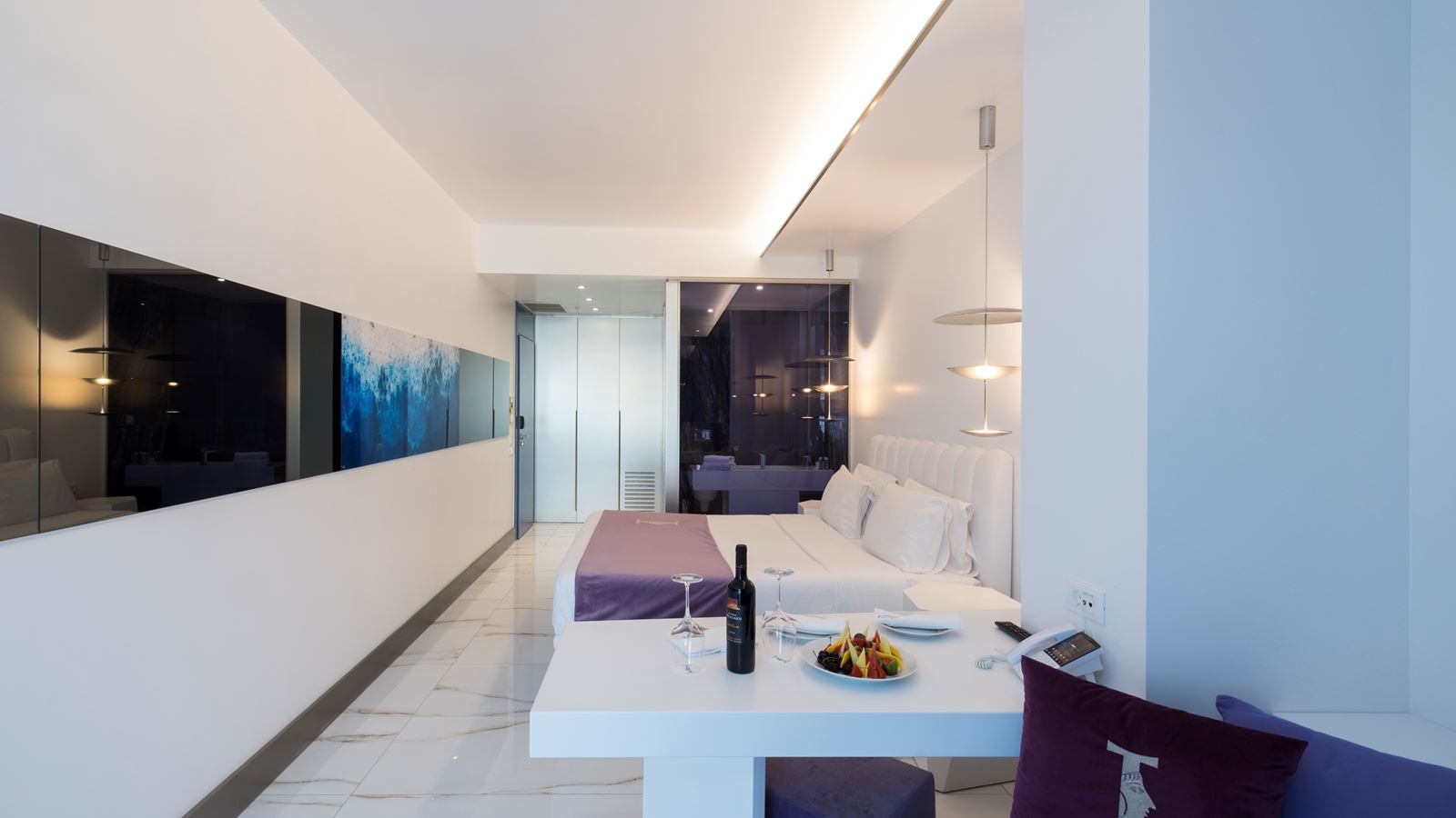 rooms-silver-junior-suite-land-view