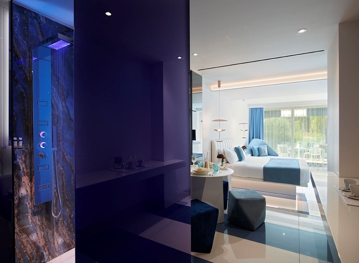 rooms-copper-junior-suite-land-view