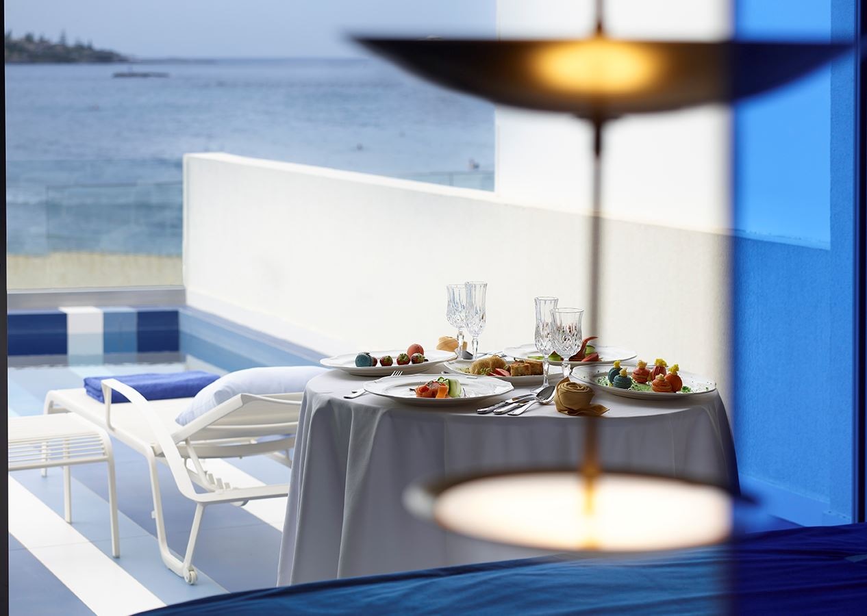 rooms-gold-suite-sea-view-with-private-pool