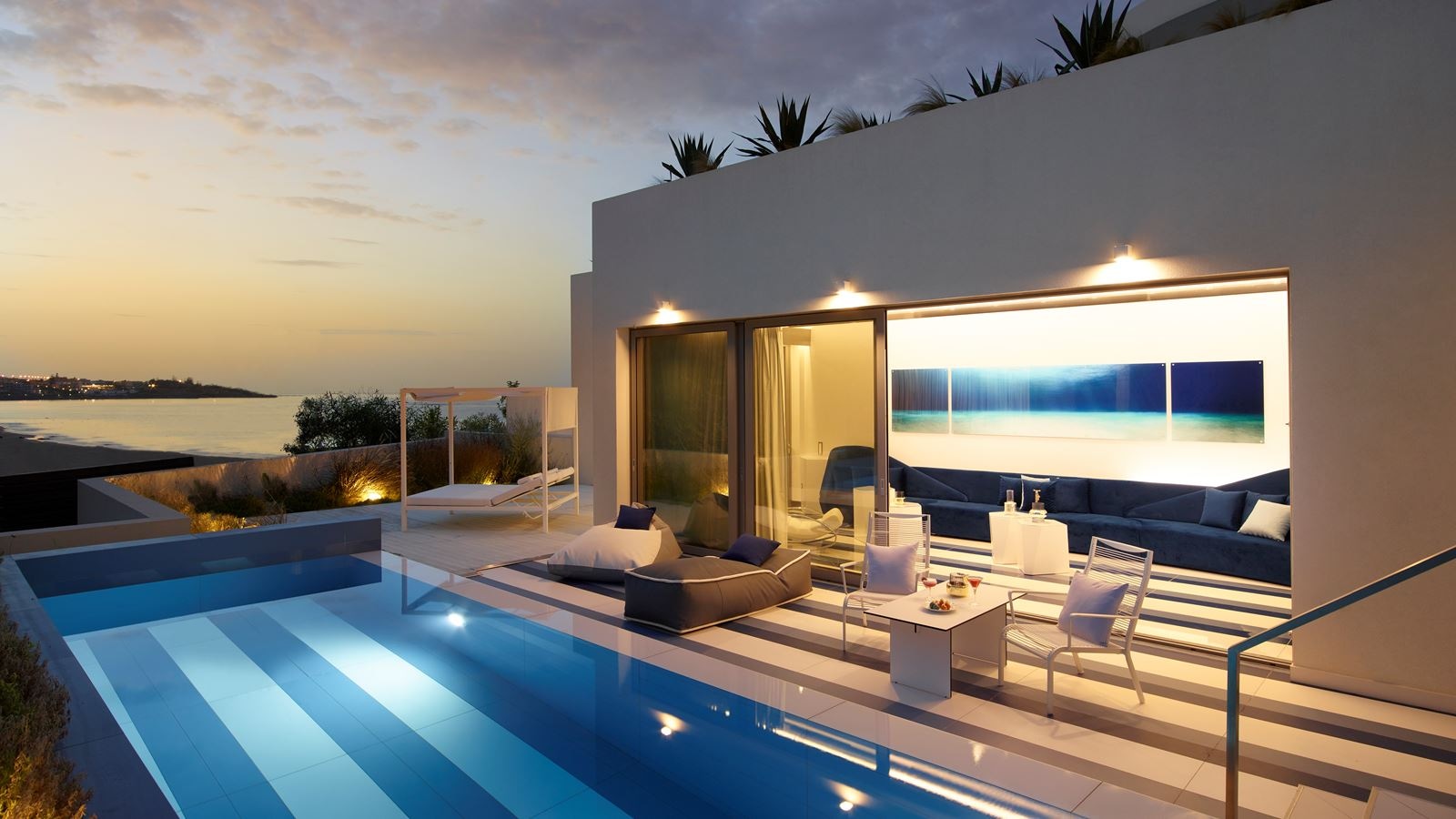 rooms-gold-star-suite-with-private-pool