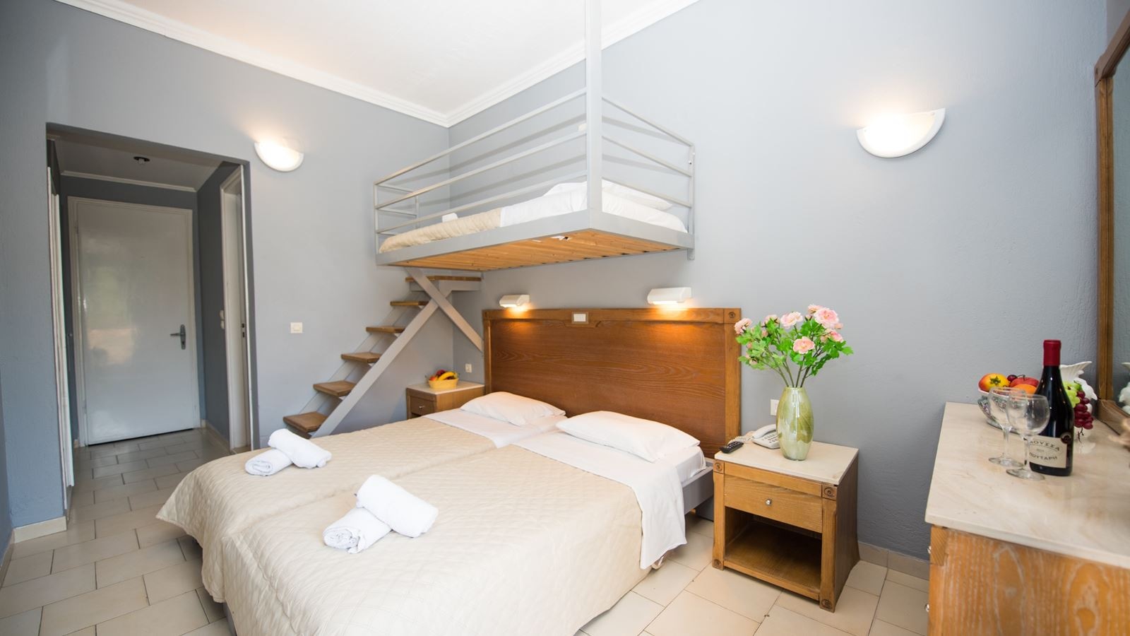 rooms-double-room-land-view