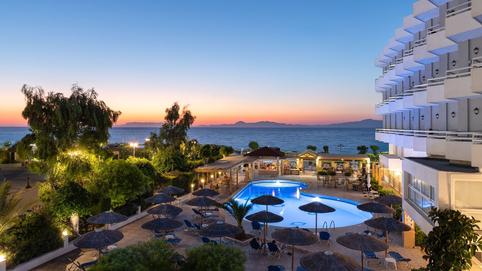 pools-outdoor--indoor-pool