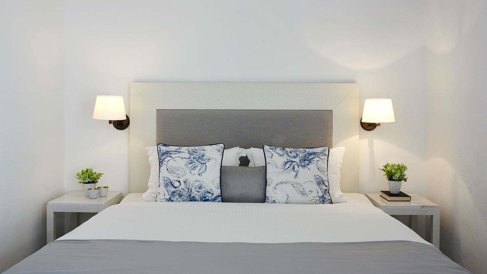 rooms-room-classic-double