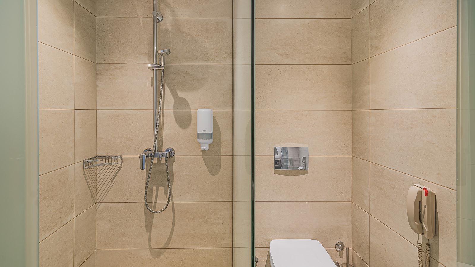 rooms-double-superior-room-garden-view