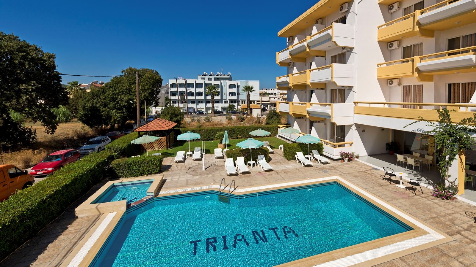 pools-outdoor-pool