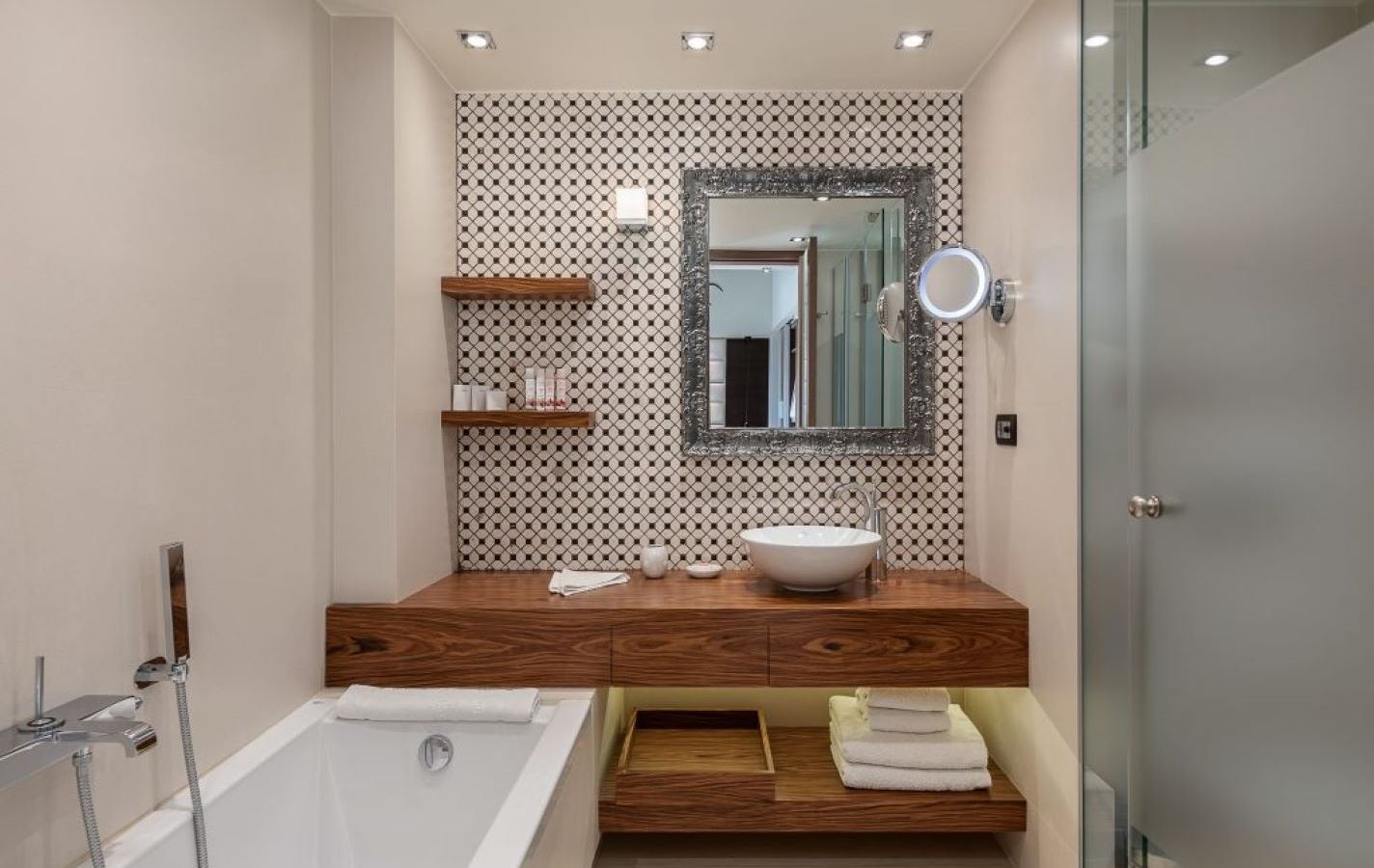 rooms-luxury-dome-suite-sea-view-with-private-pool