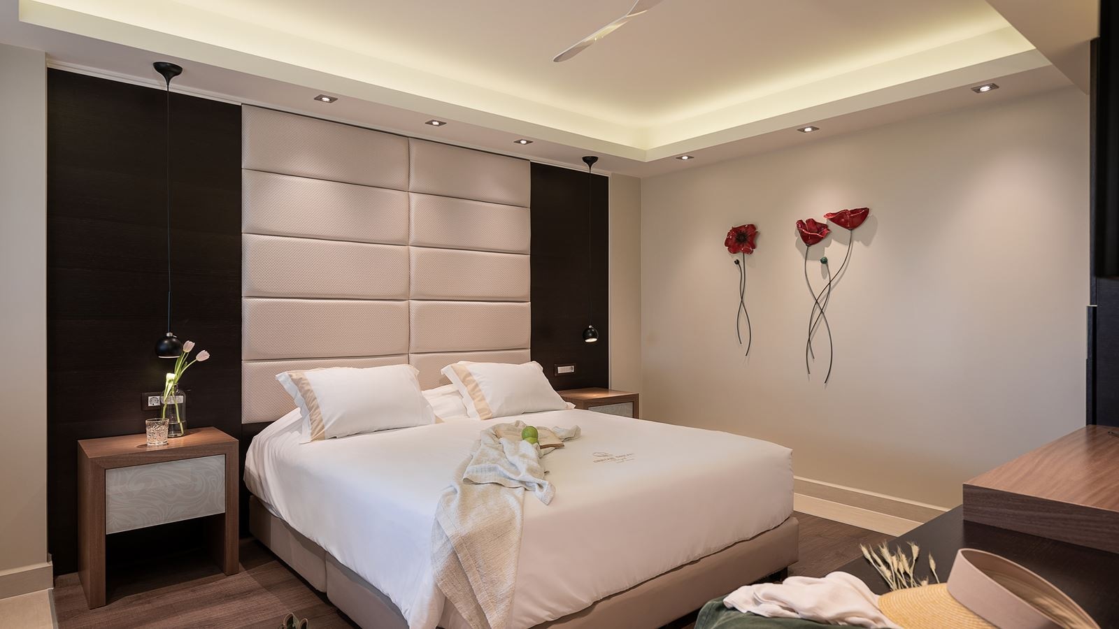 rooms-luxury-execuruve-suite-sea-view