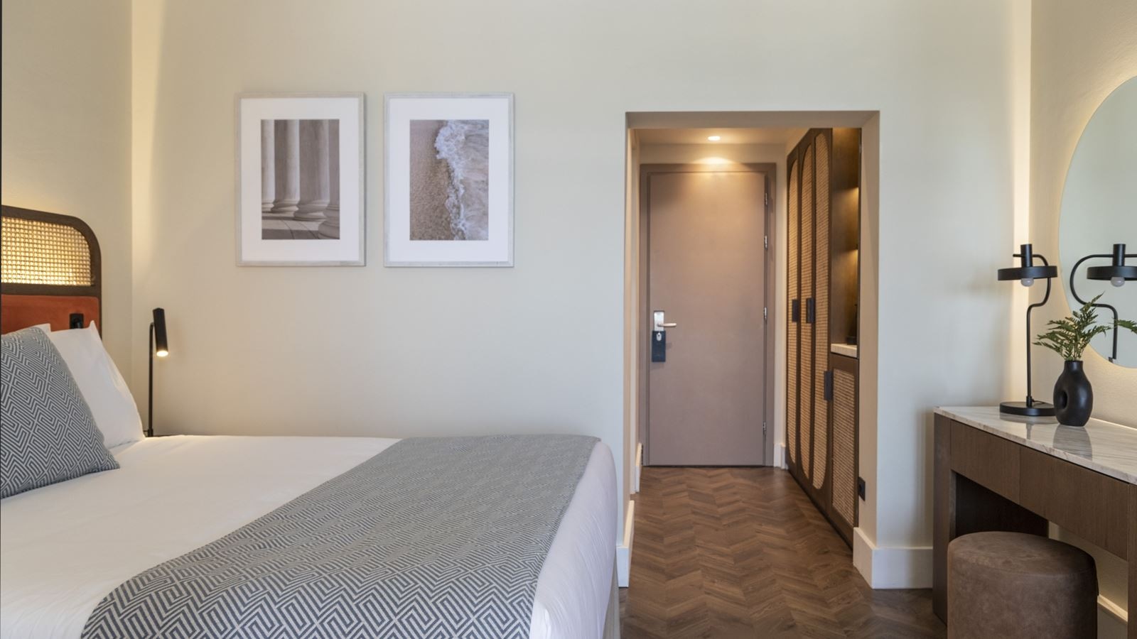 rooms-superior-family-sliding-door-sea-view