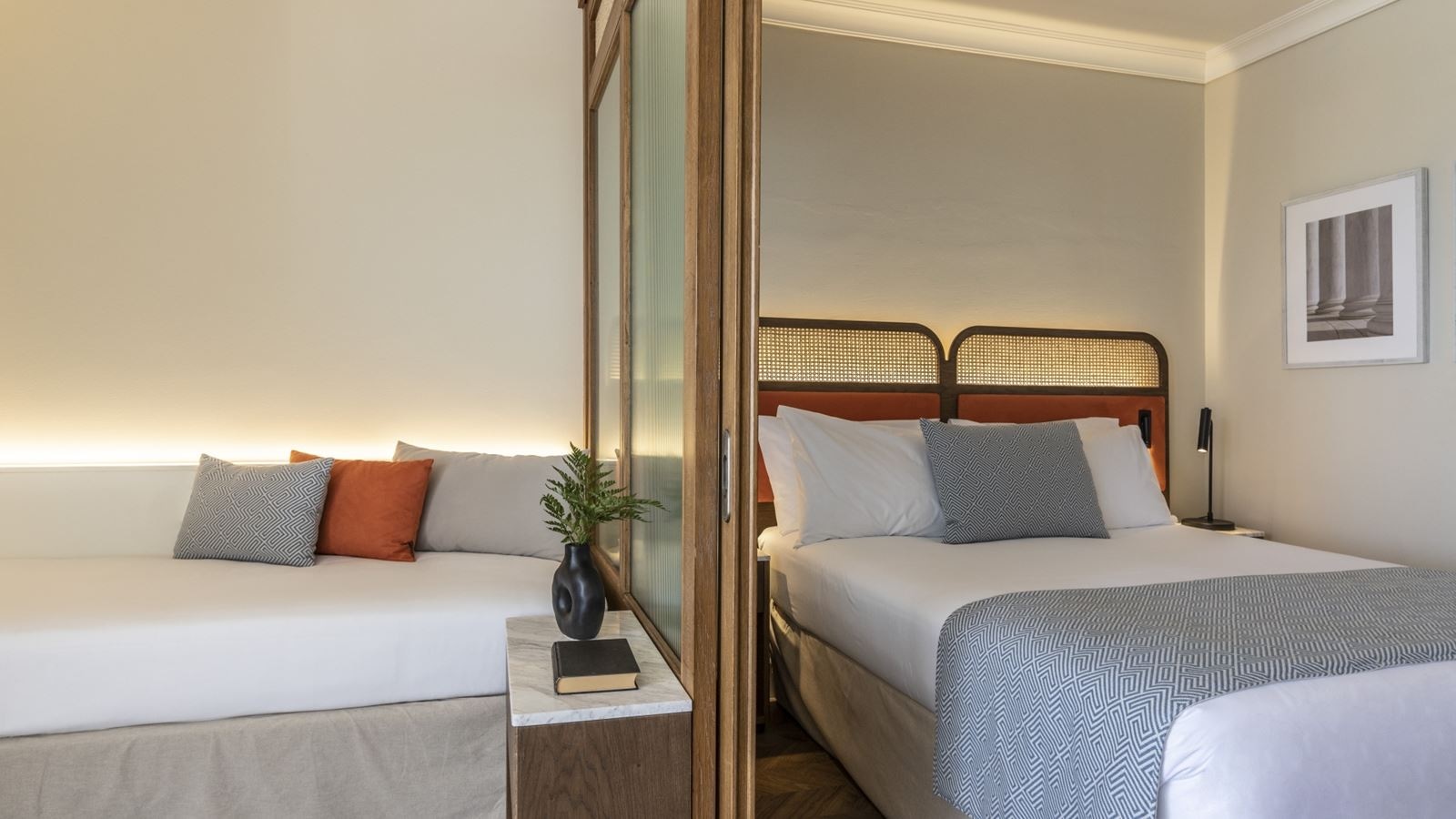 rooms-superior-triple-sliding-door-sea-view