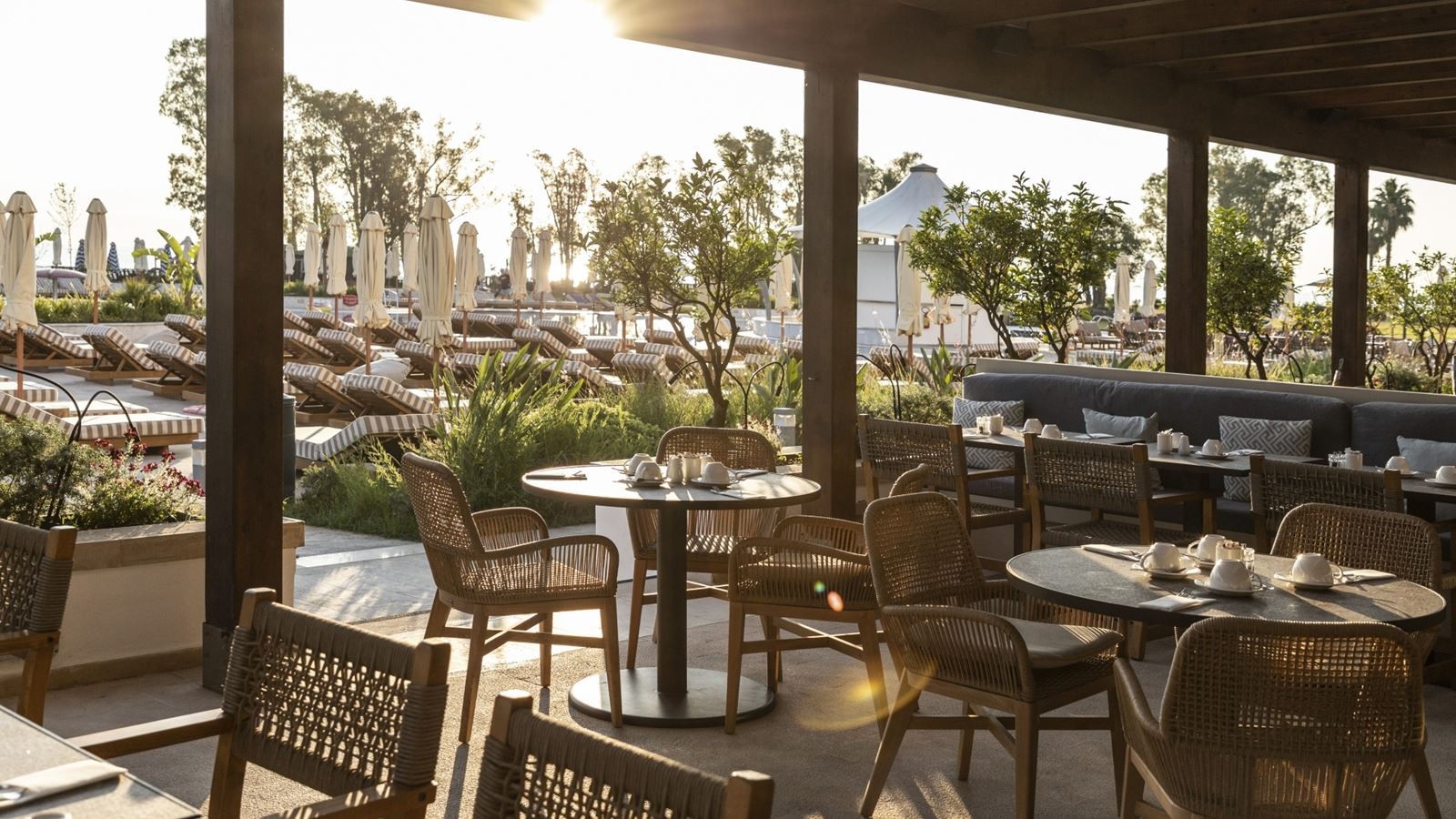 restaurants-naiada-main-restaurant