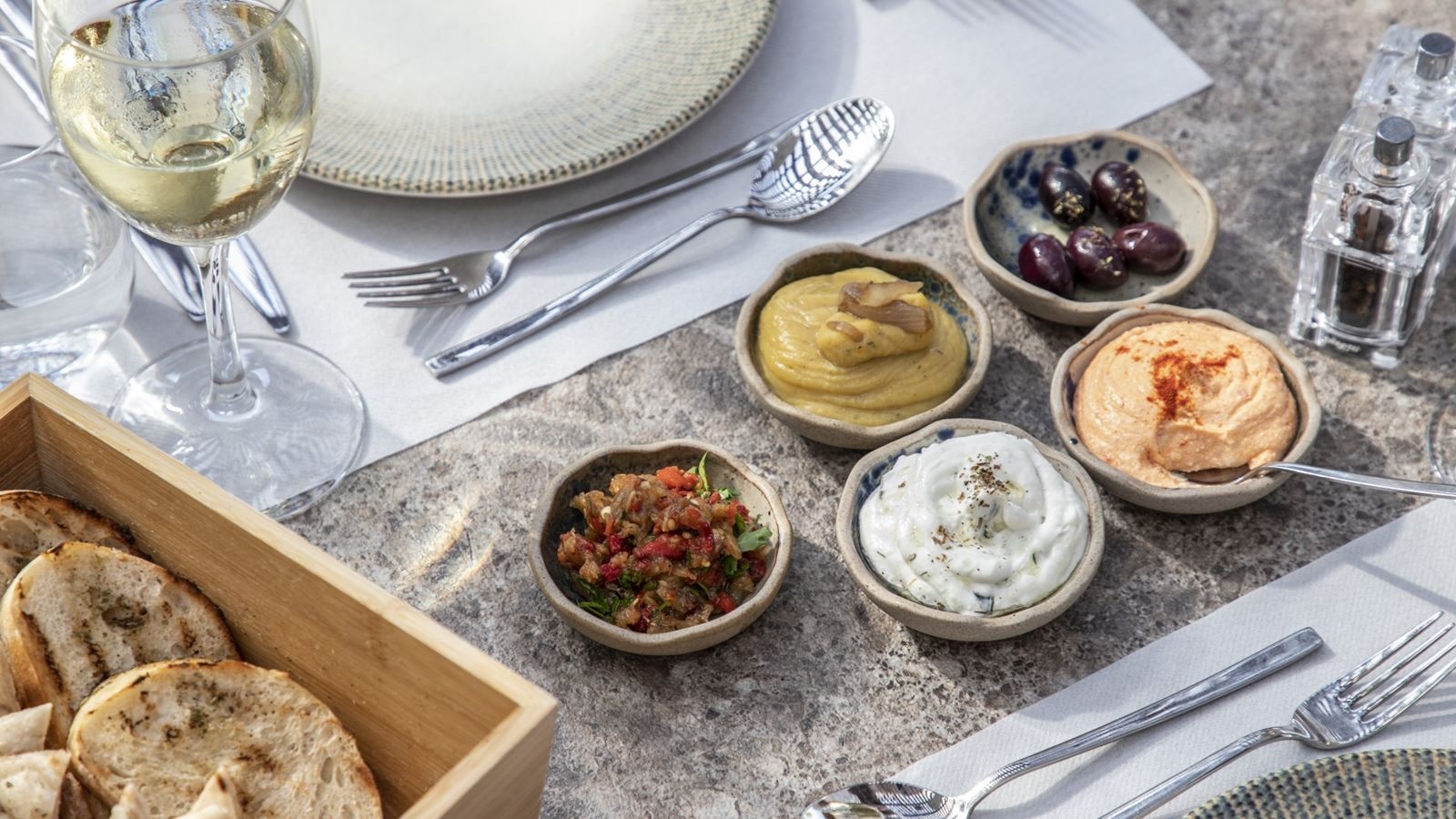 restaurants-alati-greek-taverna