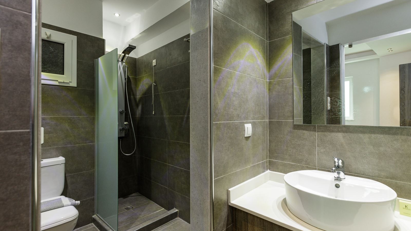 rooms-room-standard-double