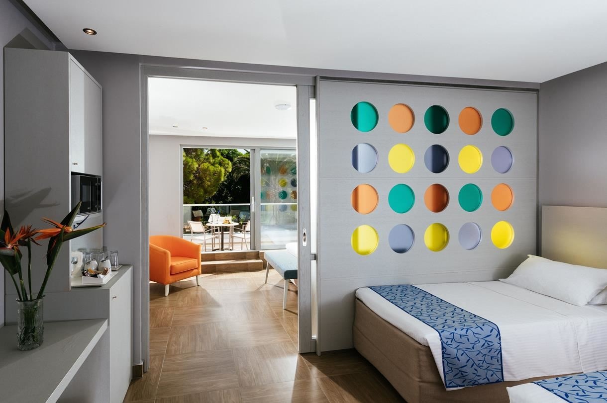 rooms-family-2-bedroom-garden-view-ground-floor