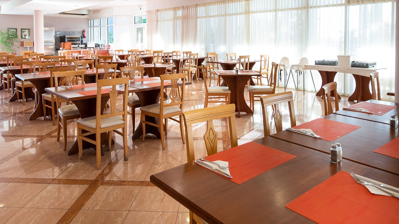 restaurants-main-restaurant