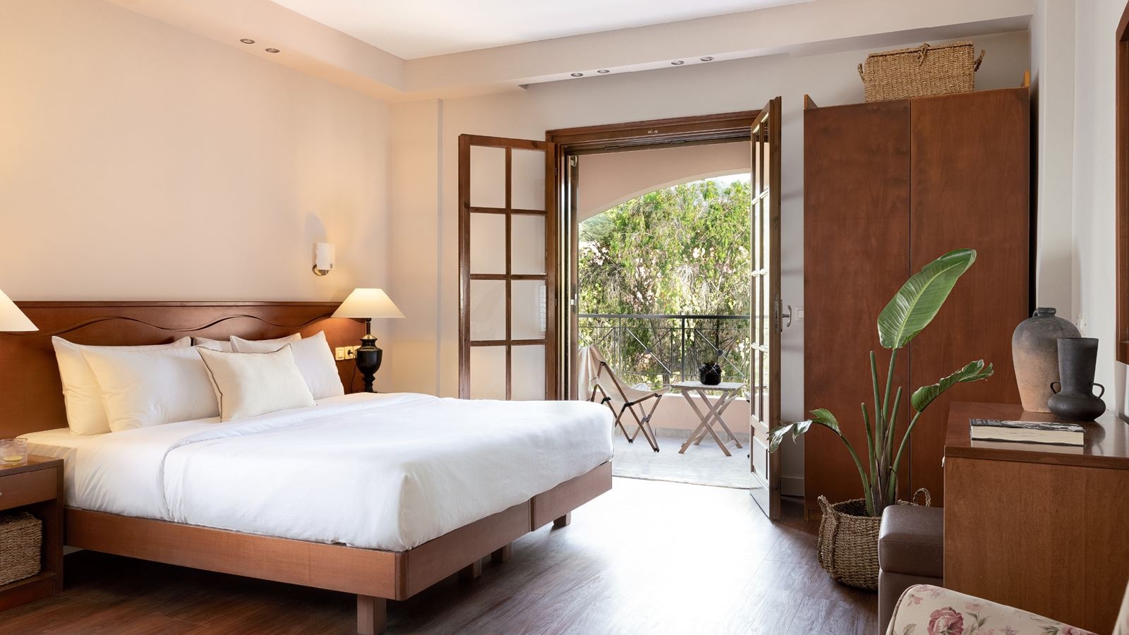 rooms-botanica-room-single-use