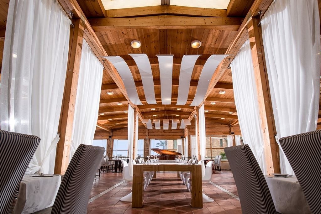 restaurants-pergola-restaurant