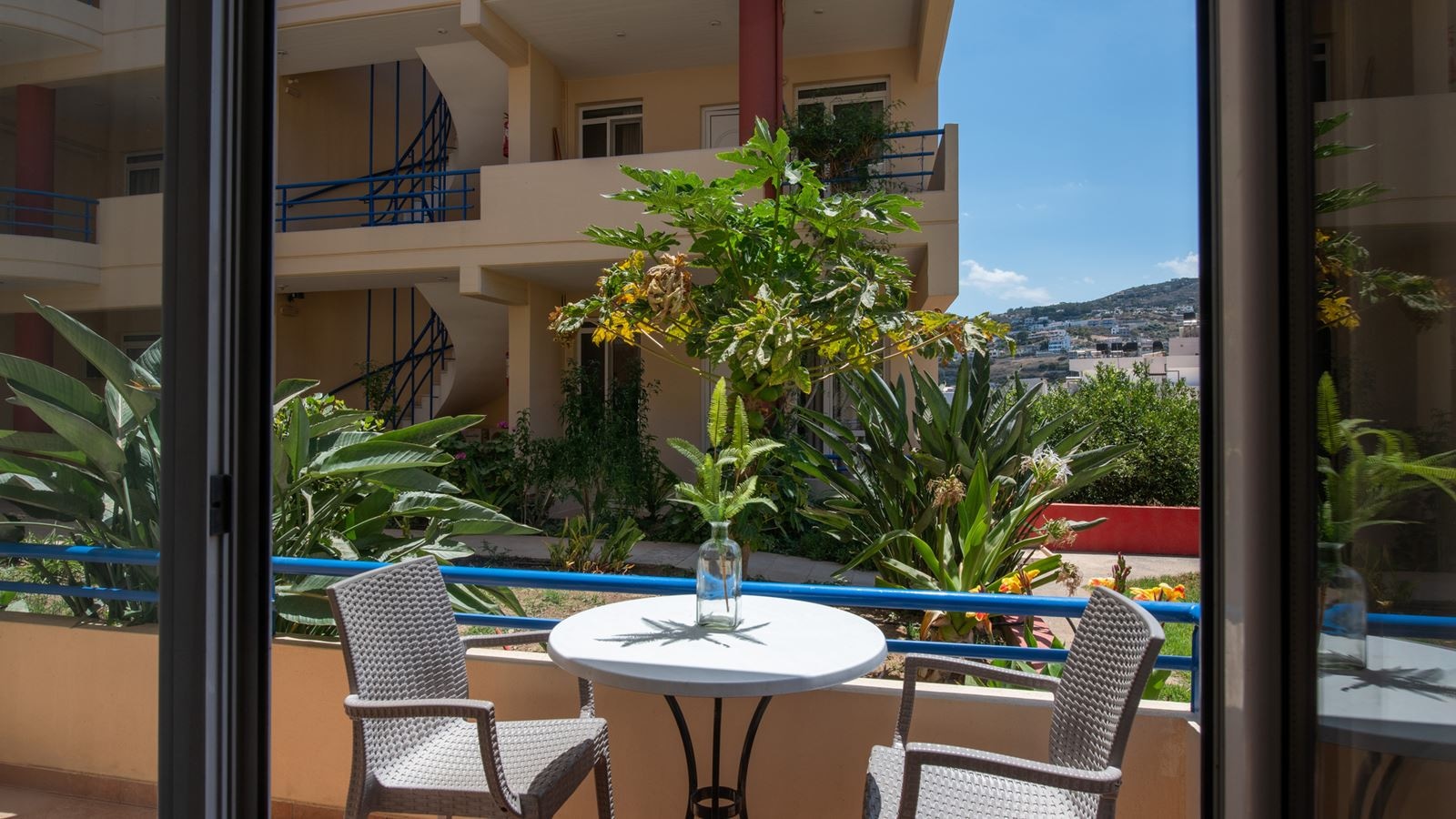 rooms-standard-double-room