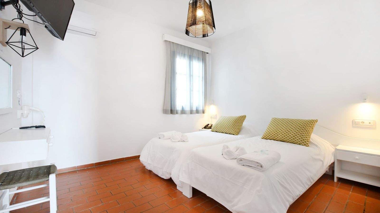 rooms-economy-double