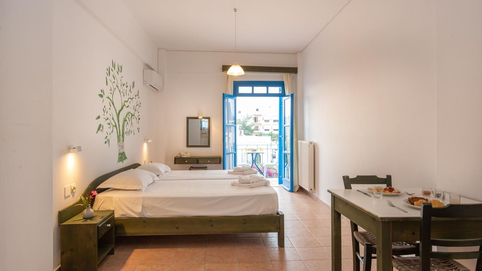 rooms-economy-suite-balcony-or-terrace
