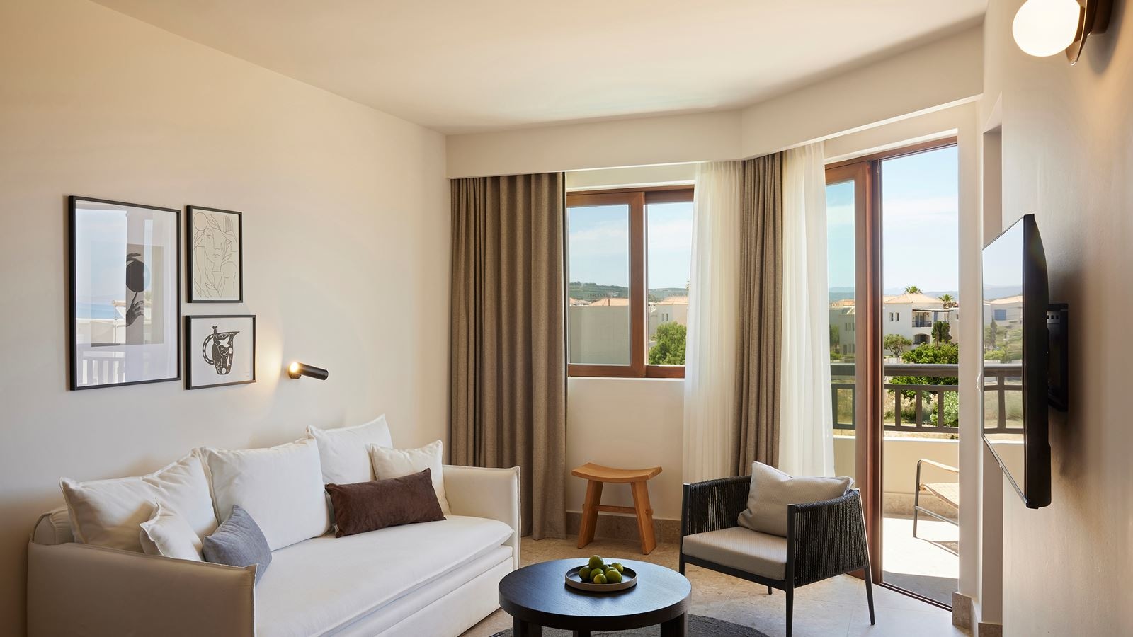 rooms-suite-one-bedroom-garden-view