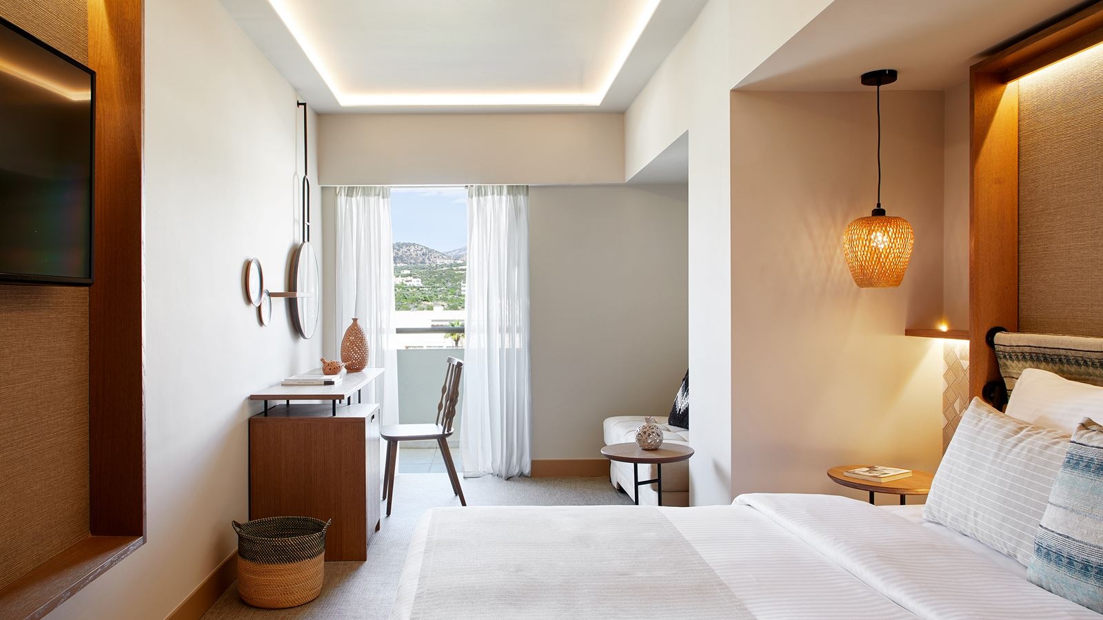 rooms-mirabello-collection-family-room