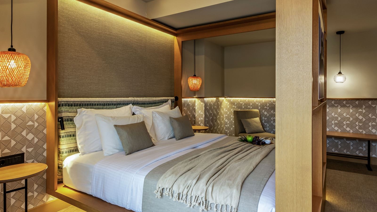 rooms-double-room-deluxe-sea-view--private--pool