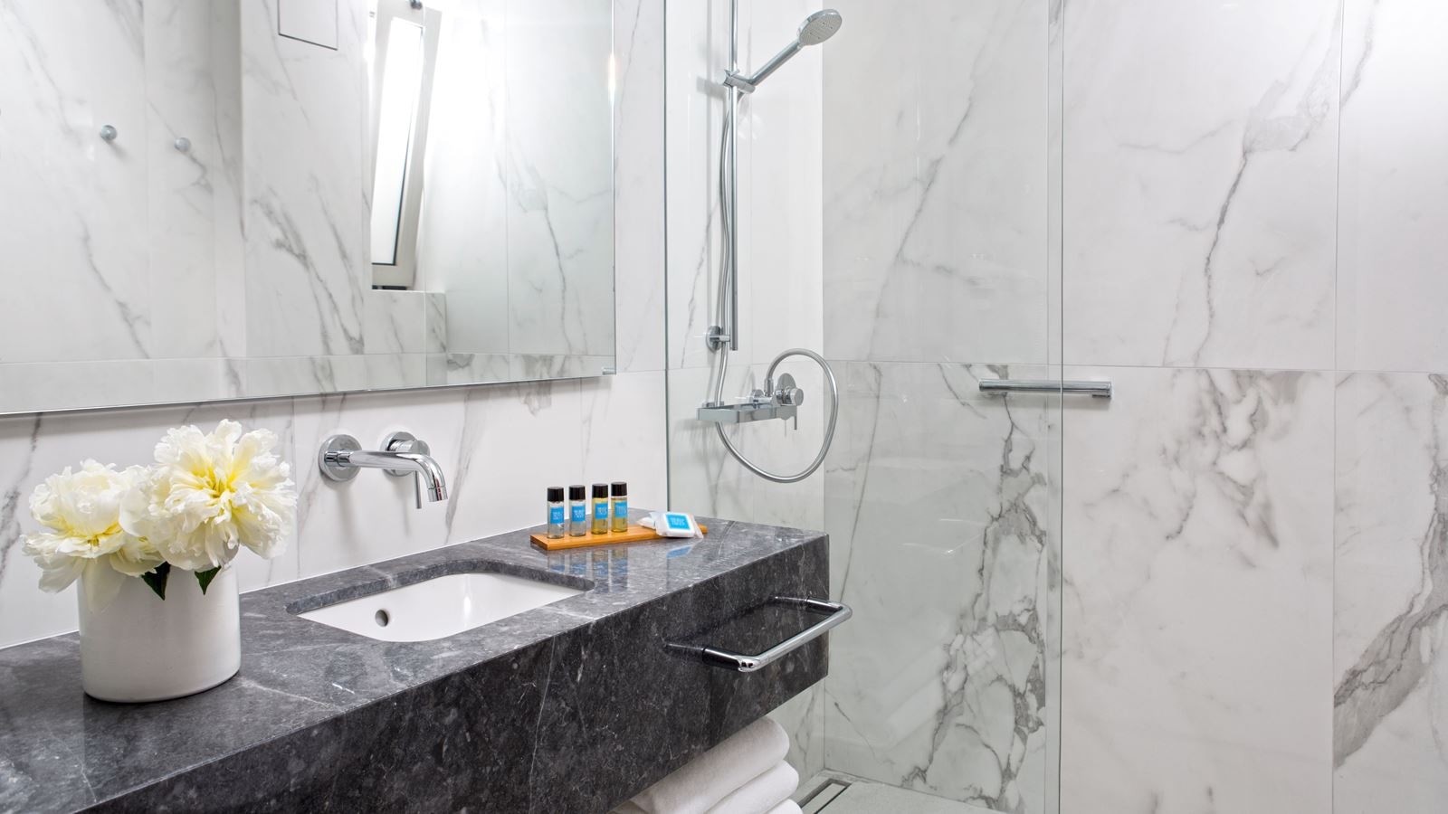 rooms-bed-in-dormitory-standard