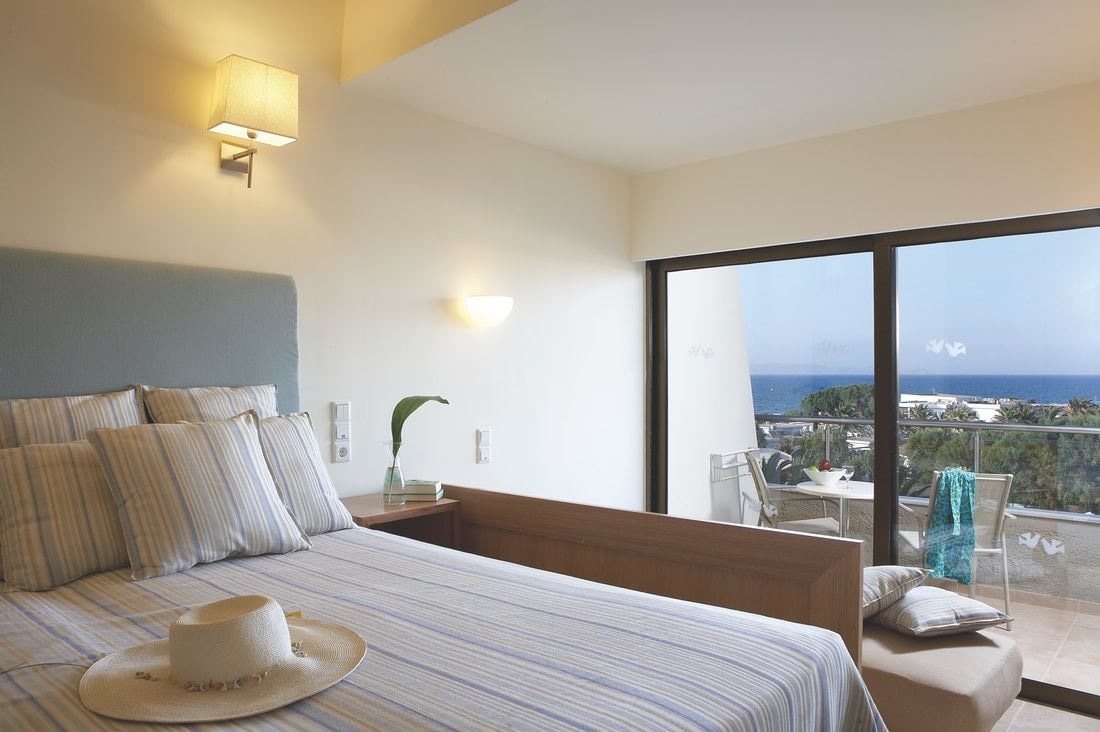 rooms-double-room-sea-view